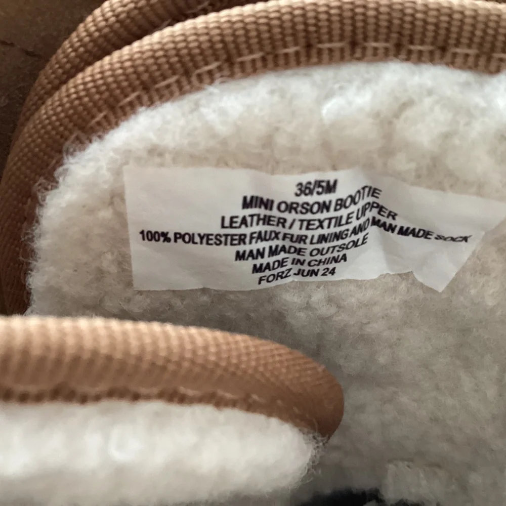 Kurt Geiger London Kids' Mini Orson Bootie (Big Kid), size 5